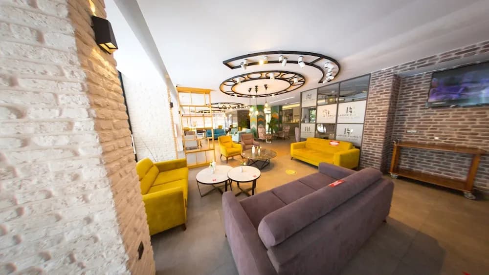 Lobi dinlenme salonu