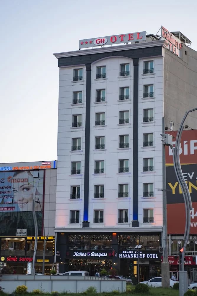 Konaklama yerinin ön cephesi