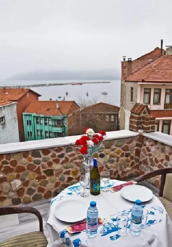 Açık havada yemek servisi