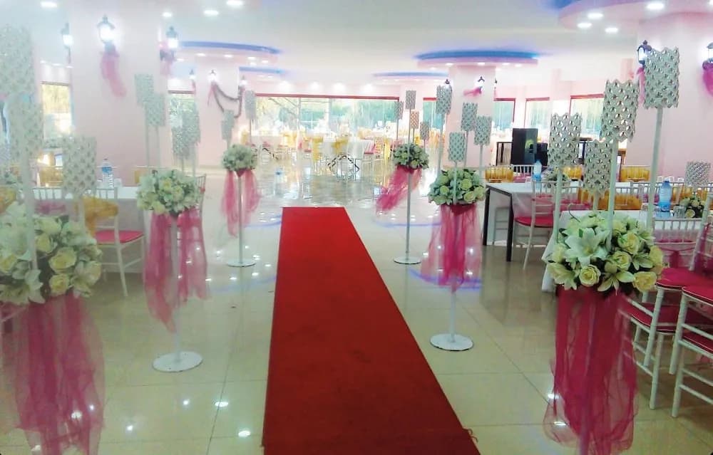 Salon düğünü