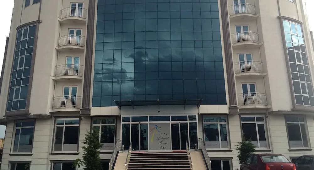 Konaklama yerinin ön cephesi