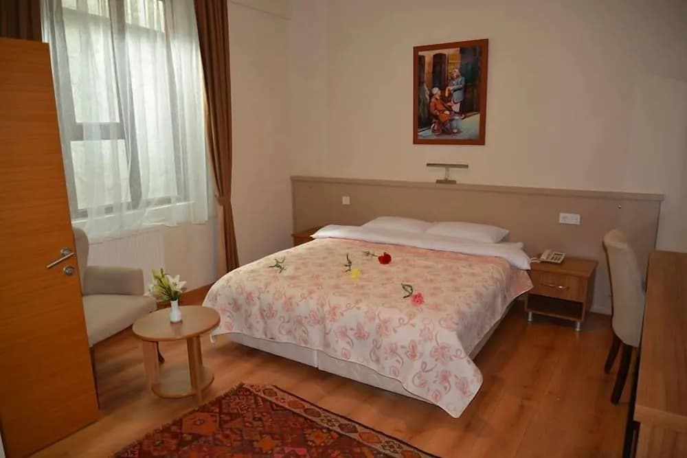 Hasan Celebi Otel