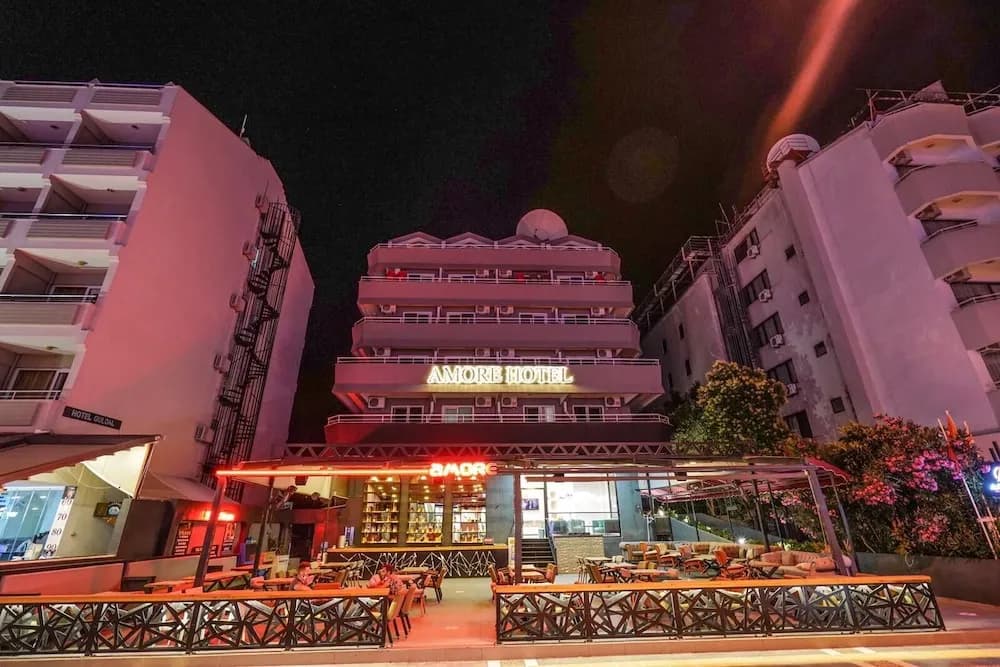 Amore Hotel