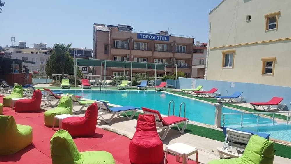 Toros Hotel