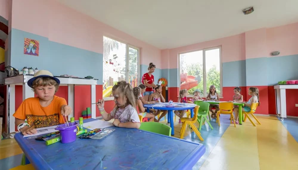 Çocuklar için oyun alanı - iç mekân