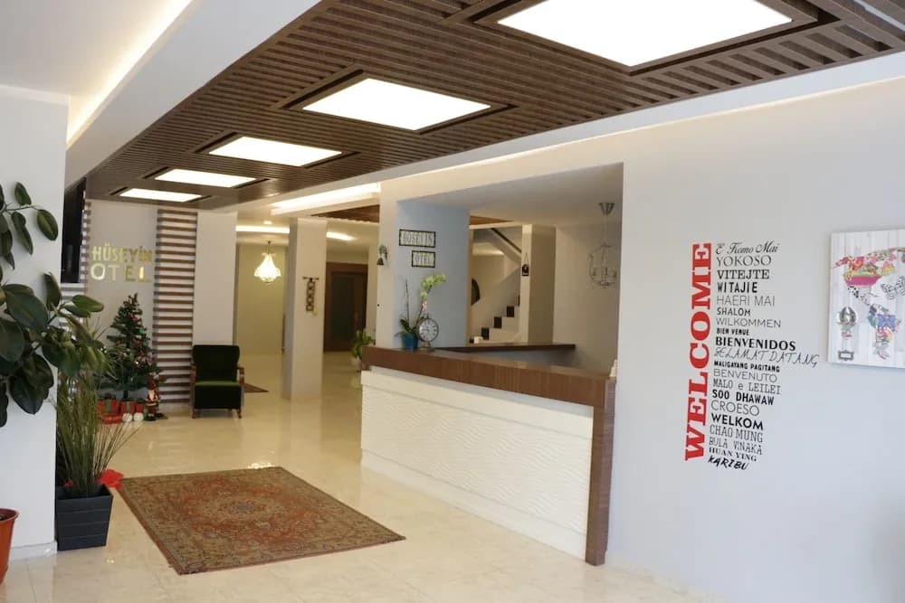 Huseyin Hotel