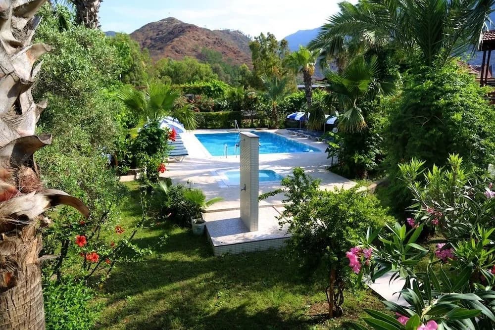 Arkadas Otel