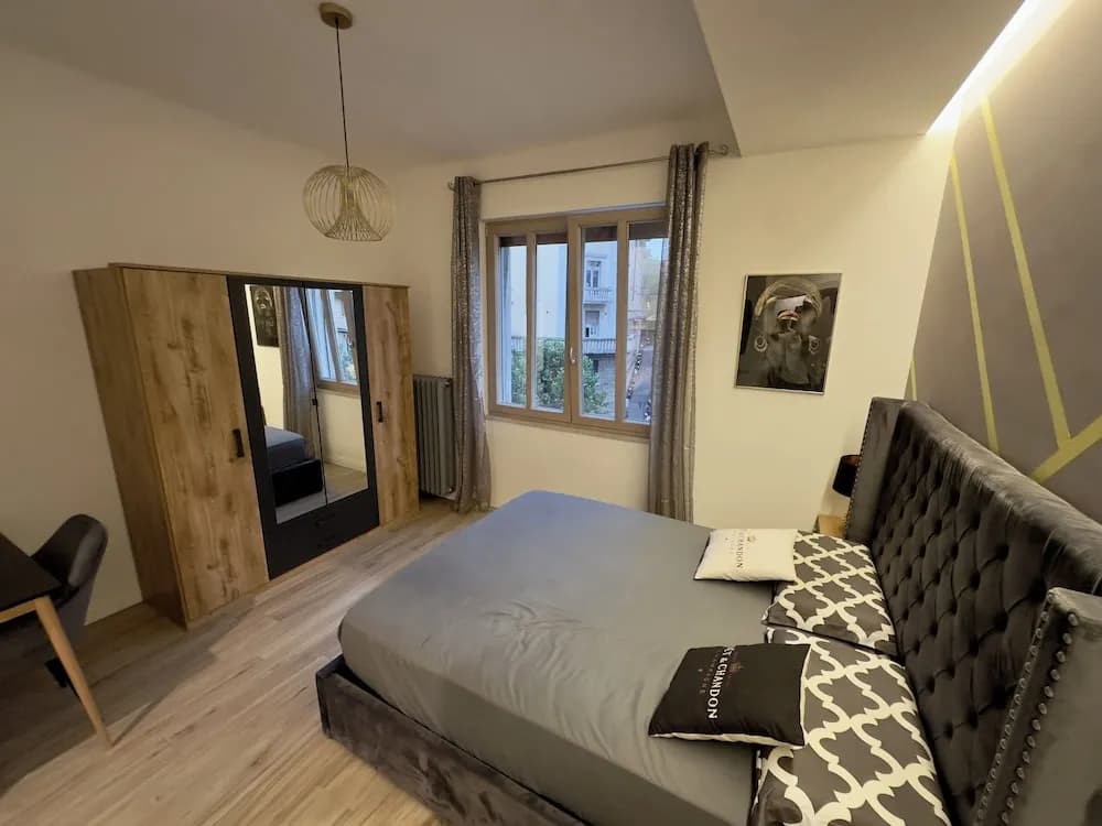 DORIAN GRAY LUXURY SUITE