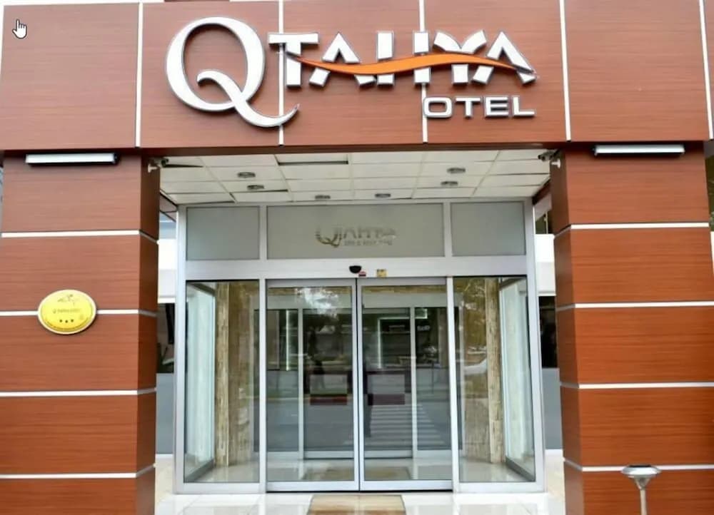 Qtahya Hotel