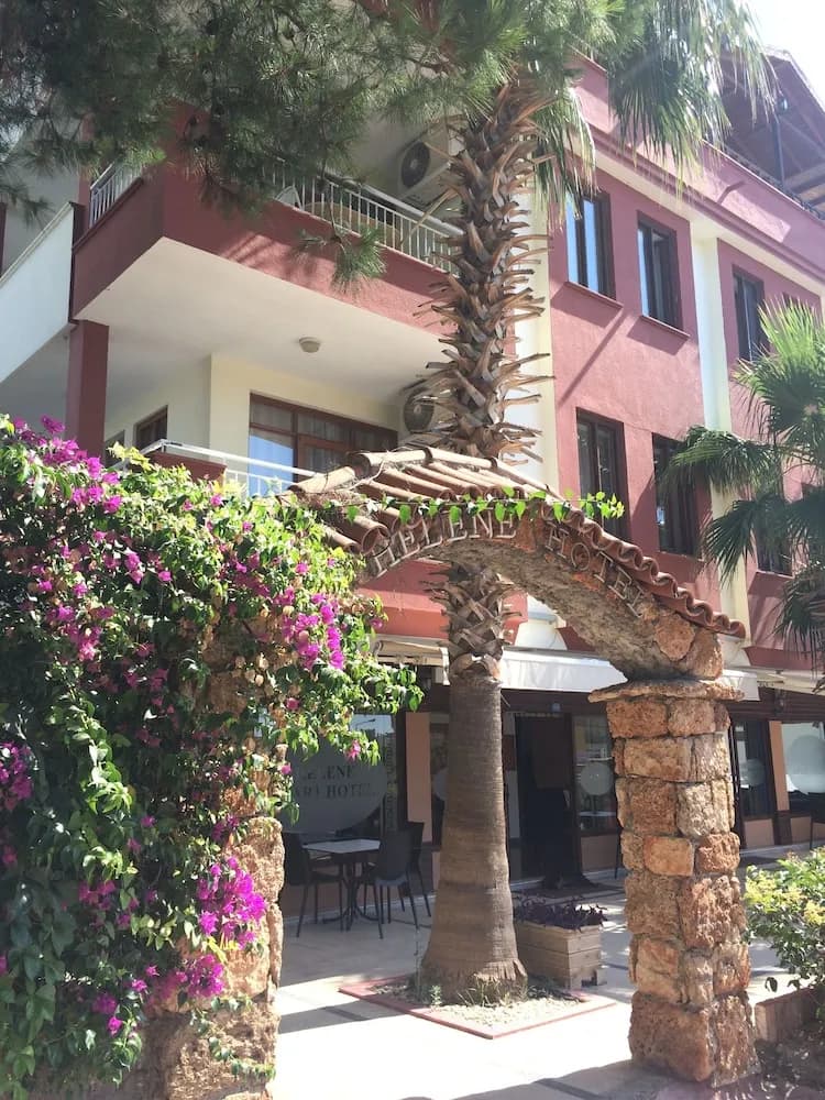 Helene Apart Hotel