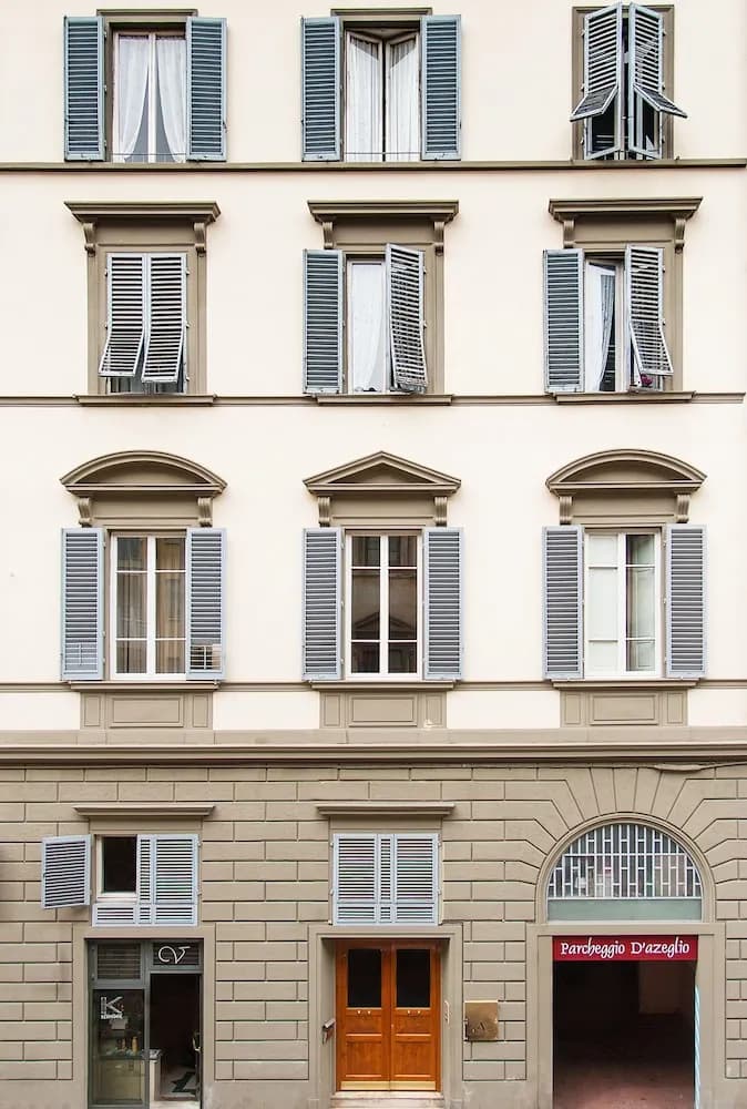 Konaklama yerinin ön cephesi