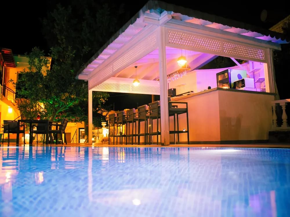 Derin Suit Otel