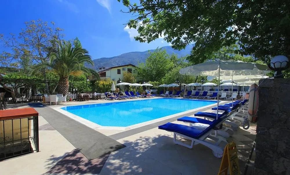 Yakamoz Hotel