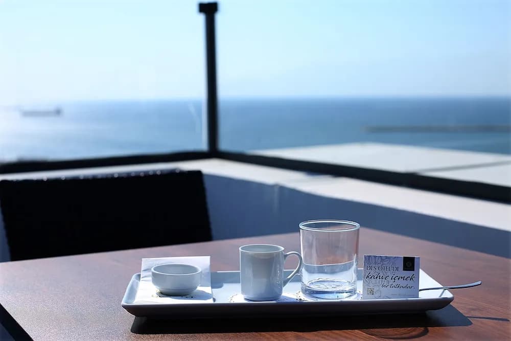 Kahve ve/veya kahve makinesi