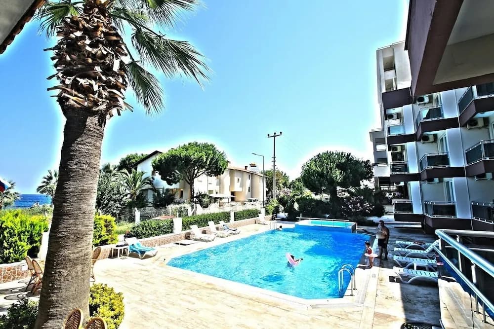 Oz Guzelcamli Otel