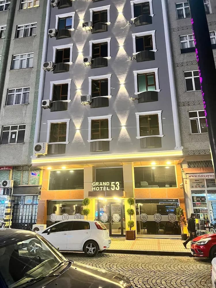 Konaklama yerinin ön cephesi