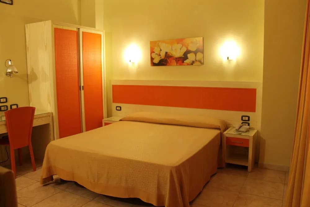 Hotel Cristal Eboli