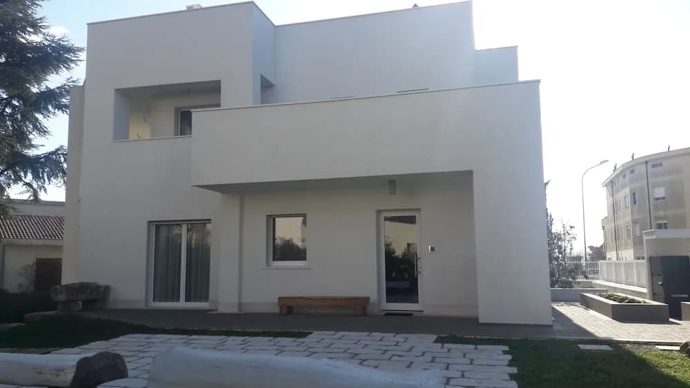 h-sa Guest House