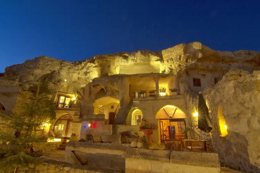 4 Oda Cave Hotel