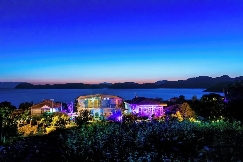 Derin Mavi Suit Butik Otel - Yetişkinlere Özel