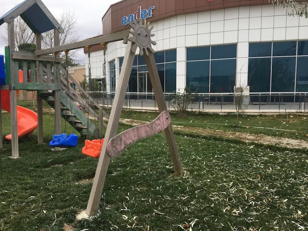 Çocuklar için oyun alanı - dış mekân