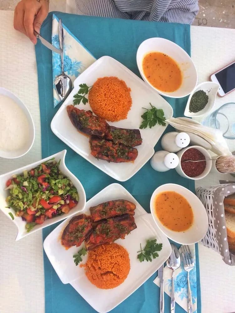 Yemek sevisi