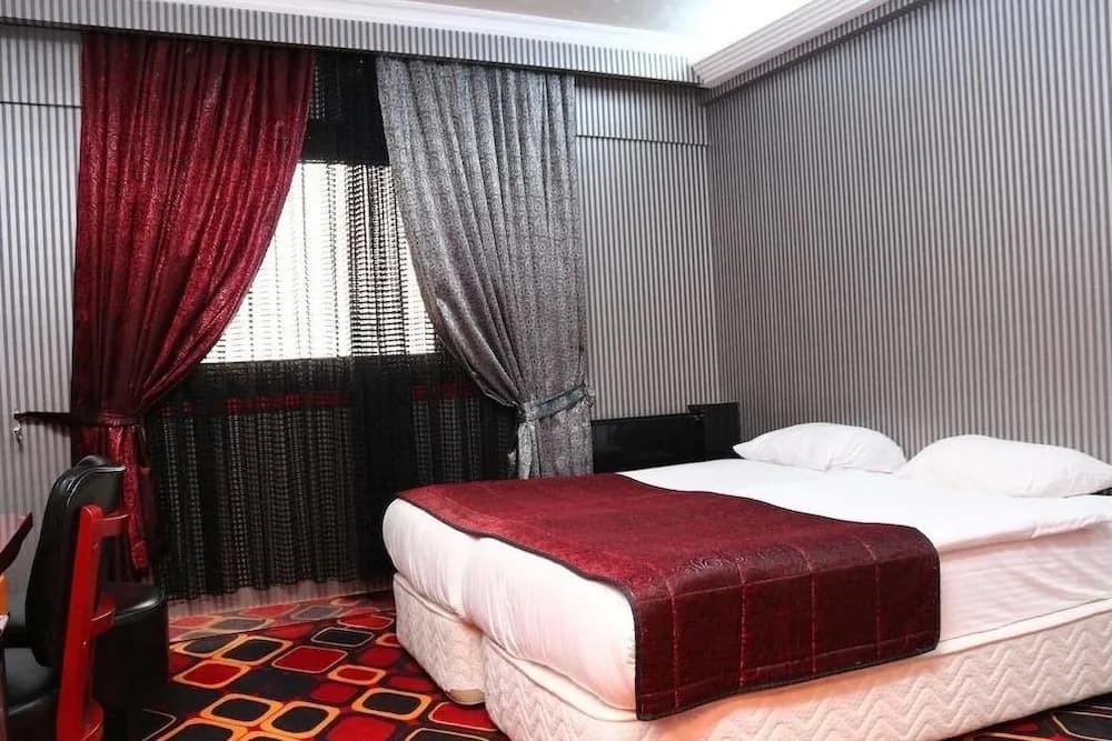 Murat Otel