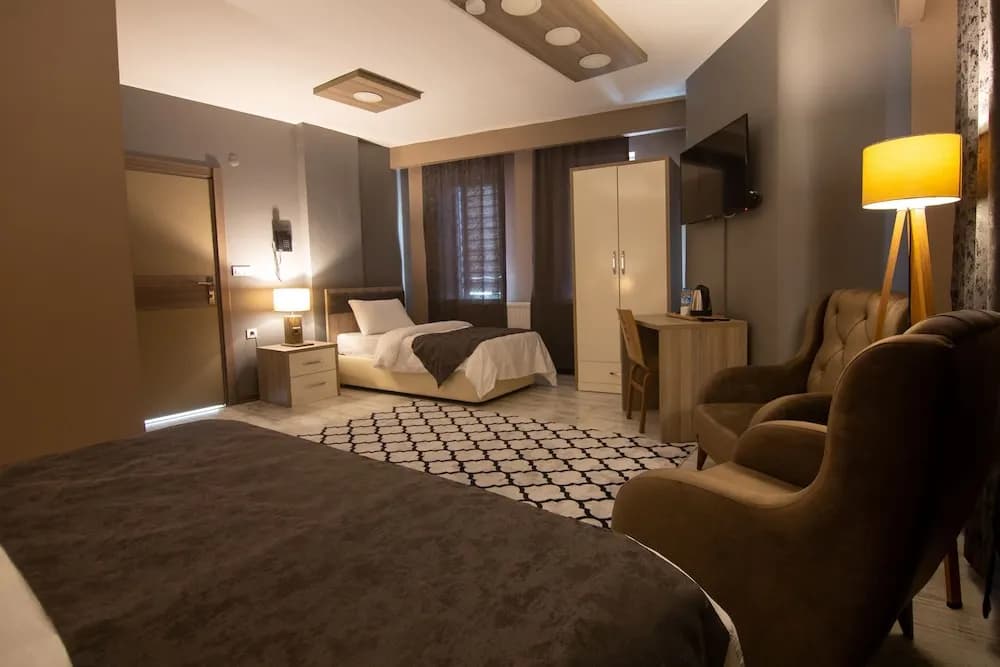 Staron Otel