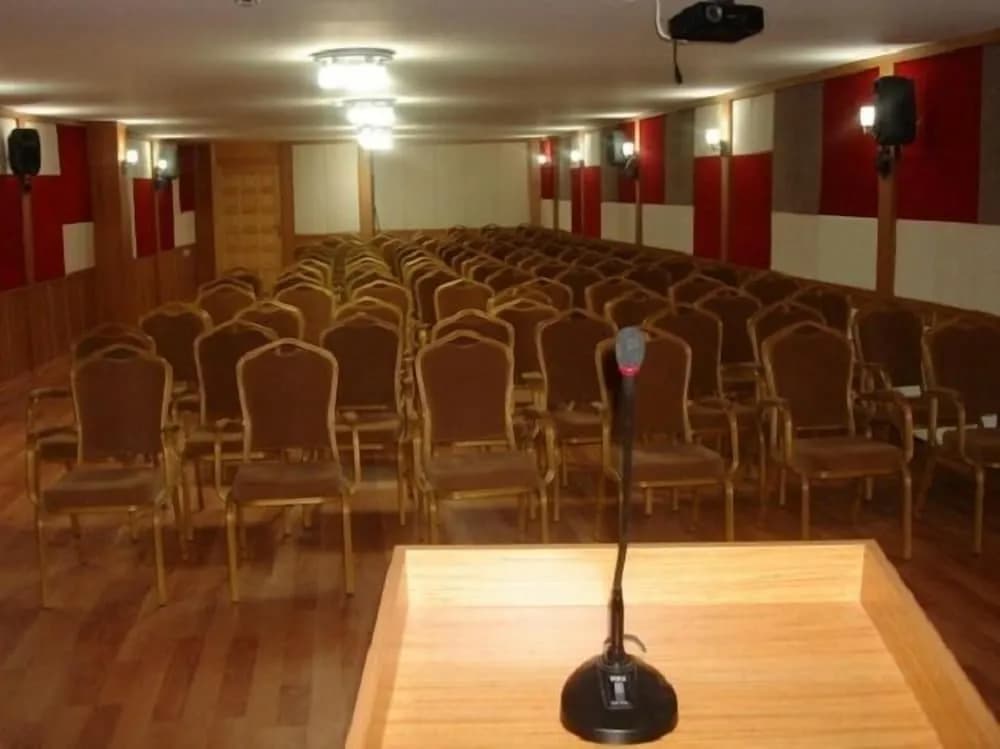 Toplantı salonu/imkânları