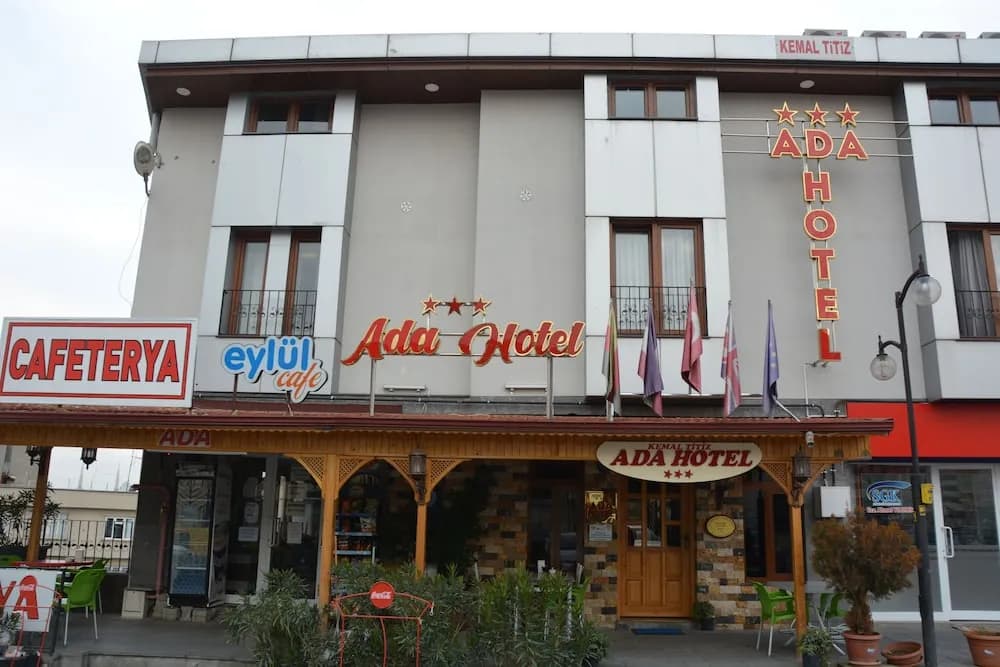 Ada Hotel