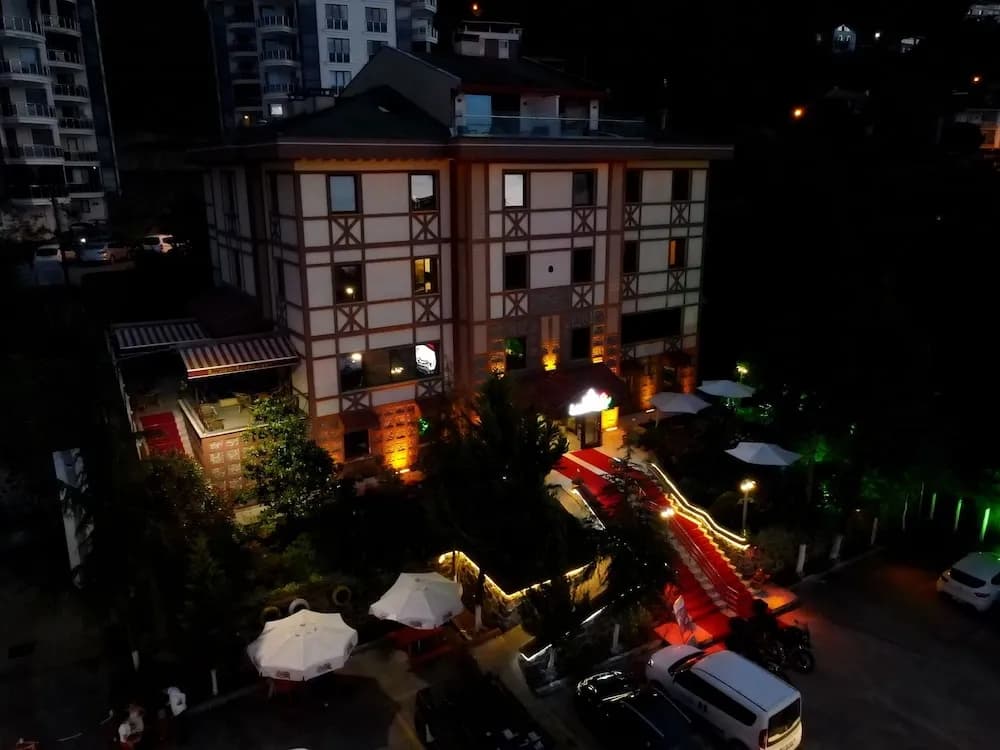 Hotel Lazlakar