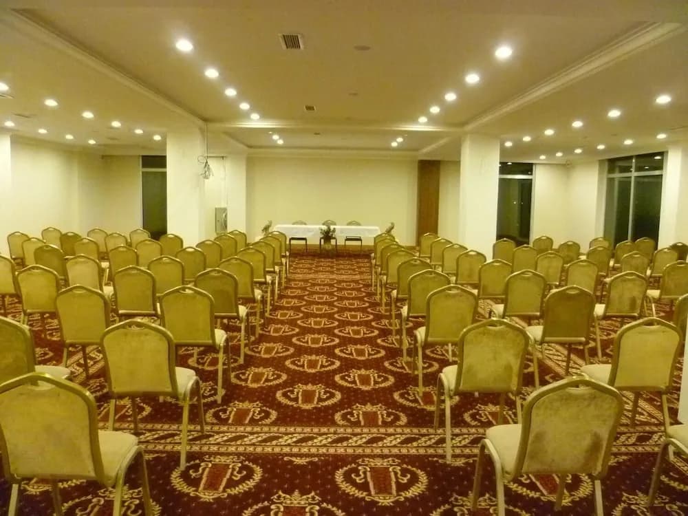 Toplantı salonu/imkânları