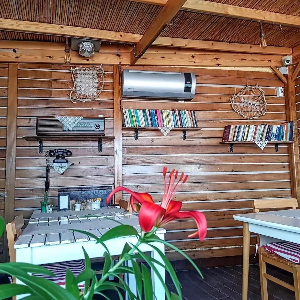 Nar Pansiyon Cafe
