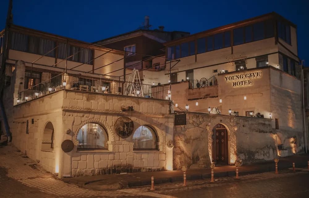 Young Cave Hotel