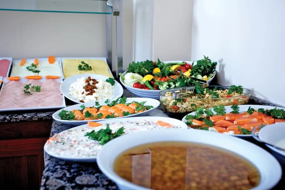 Açık büfe kahvaltı