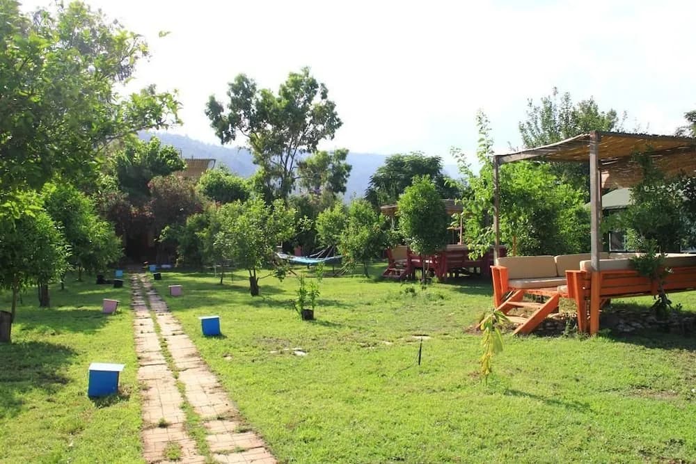 Bahçe