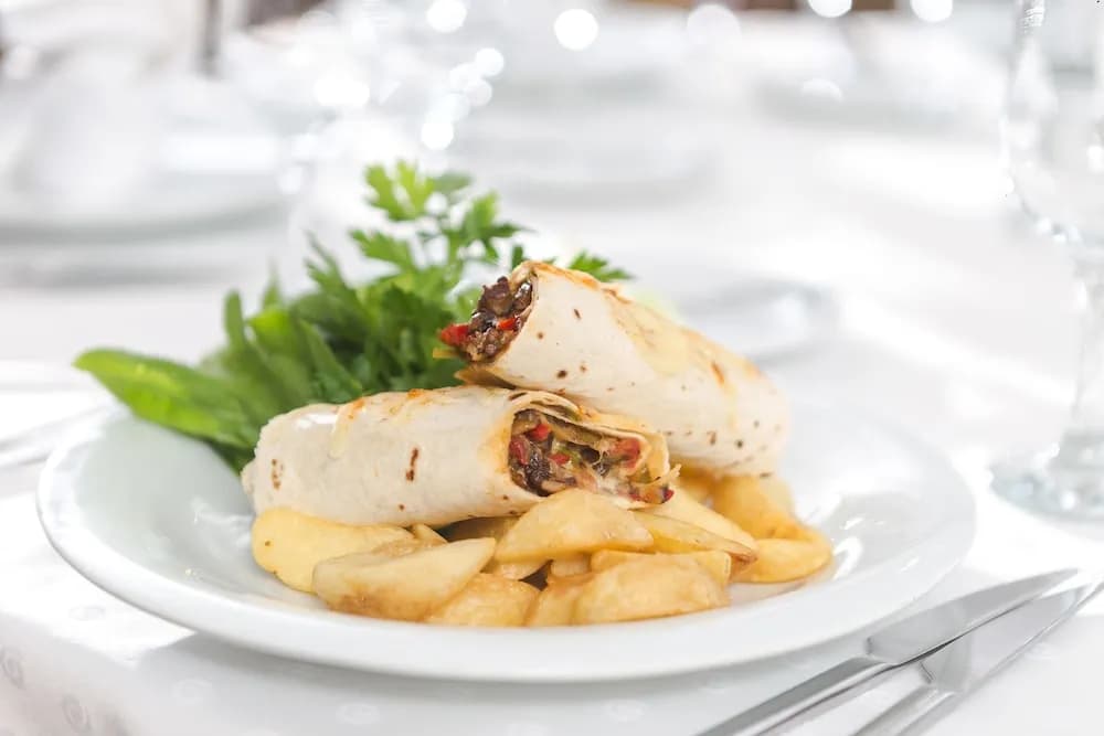 Yemek ve içecek