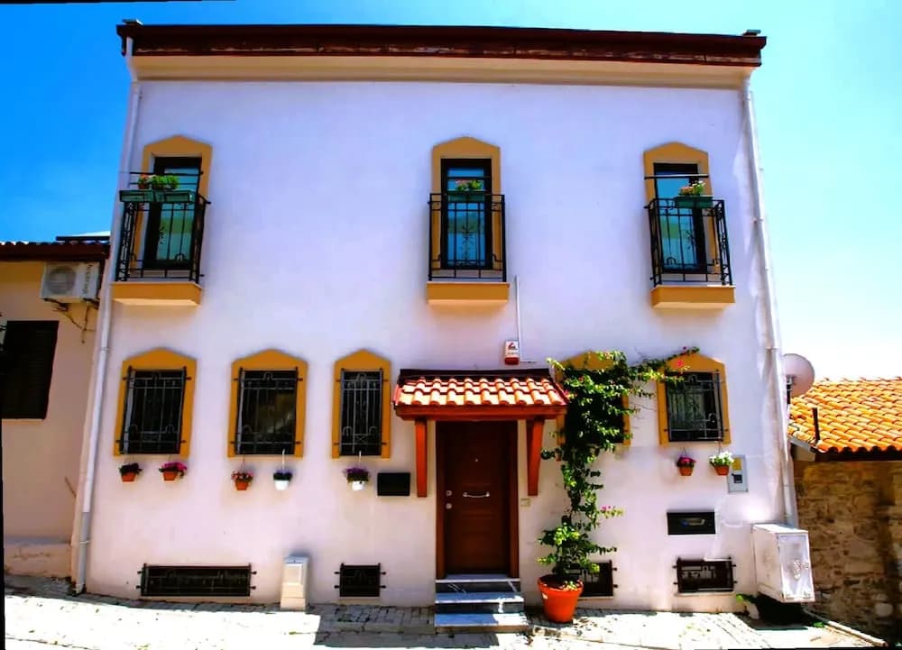 Kasbah Shirin