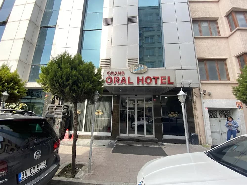 Grand Oral Hotel