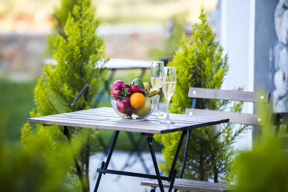 Açık havada yemek servisi