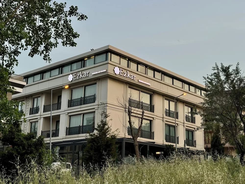 Ezkar Hotel