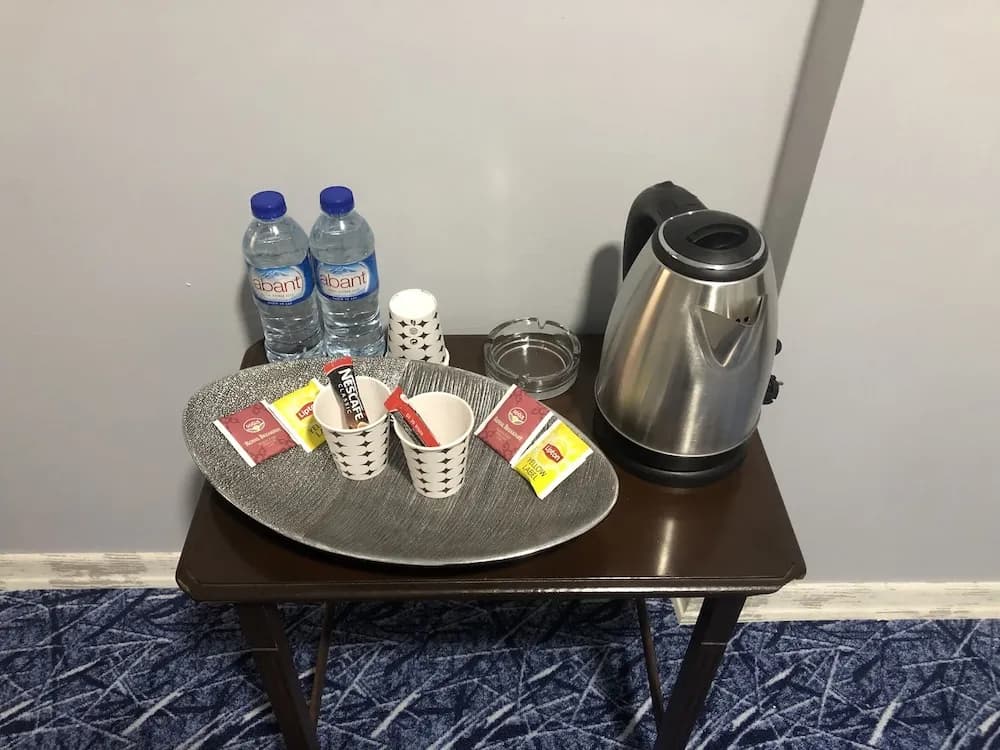 Kahve ve/veya kahve makinesi