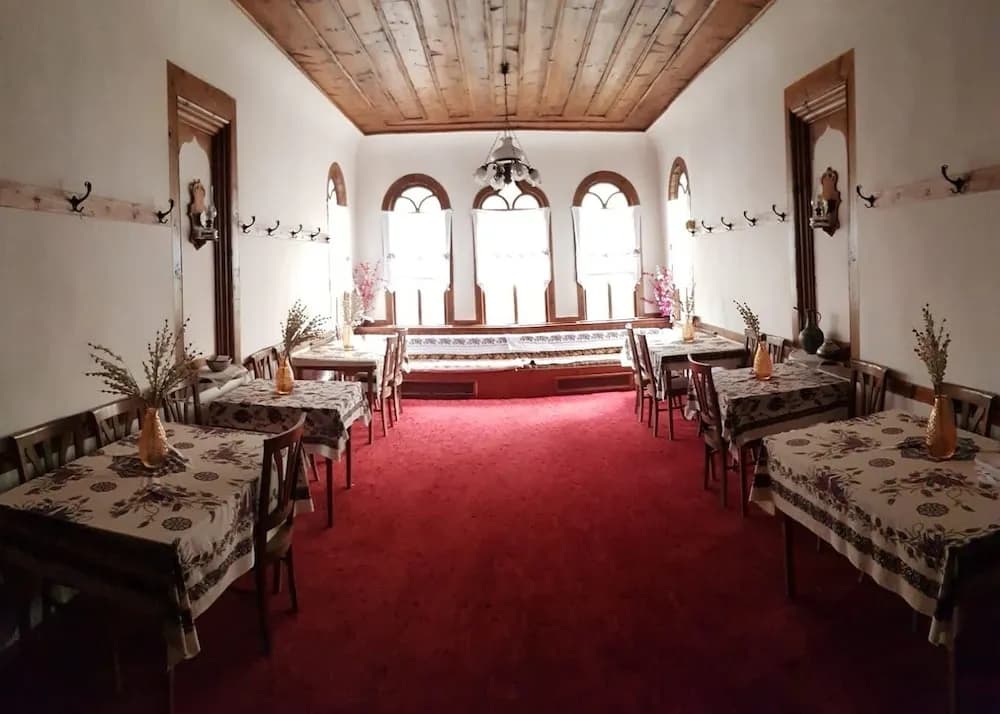 Keyvanlar Konağı