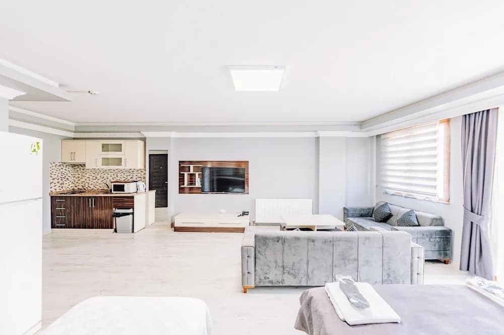 Diamond Suite & Residence