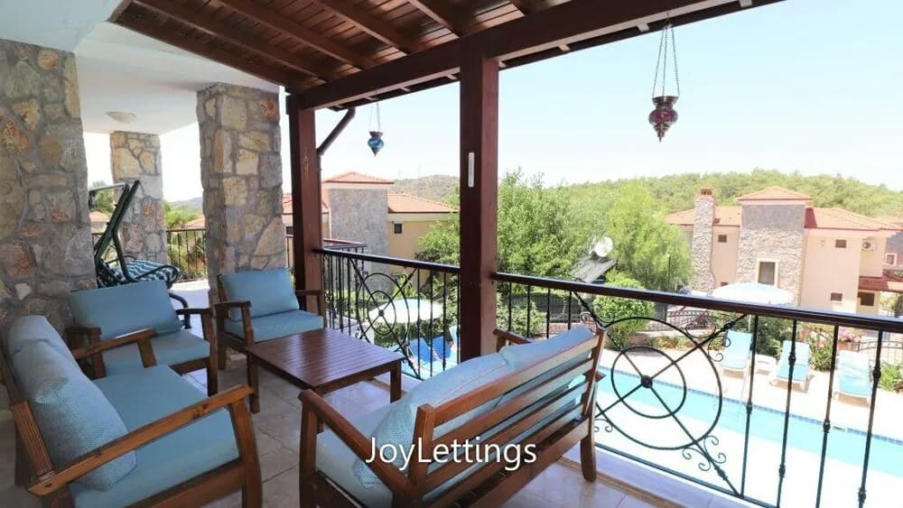 Villa AX07 by JoyLettings