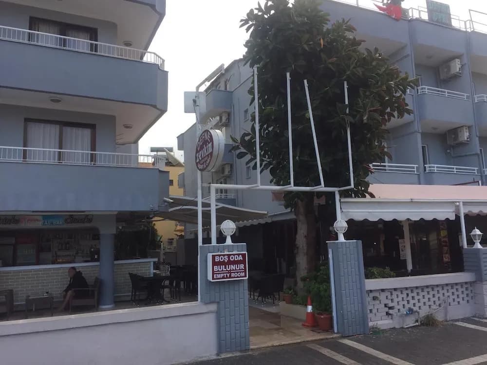 Defne Zevkim Hotel