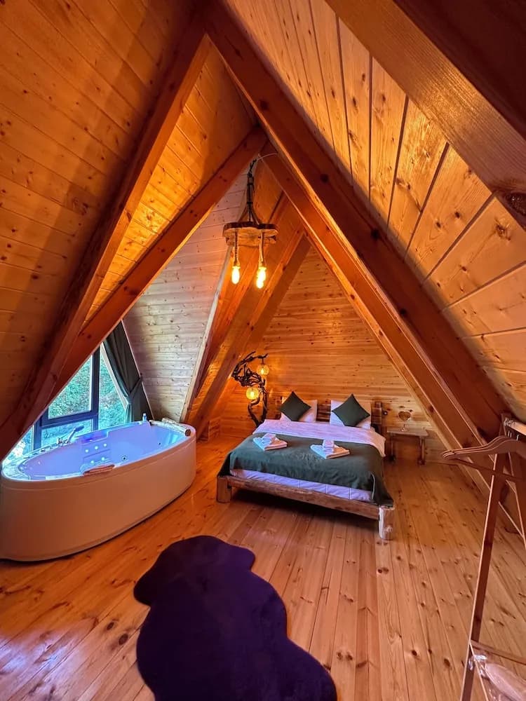 Moni Suit Bungalow