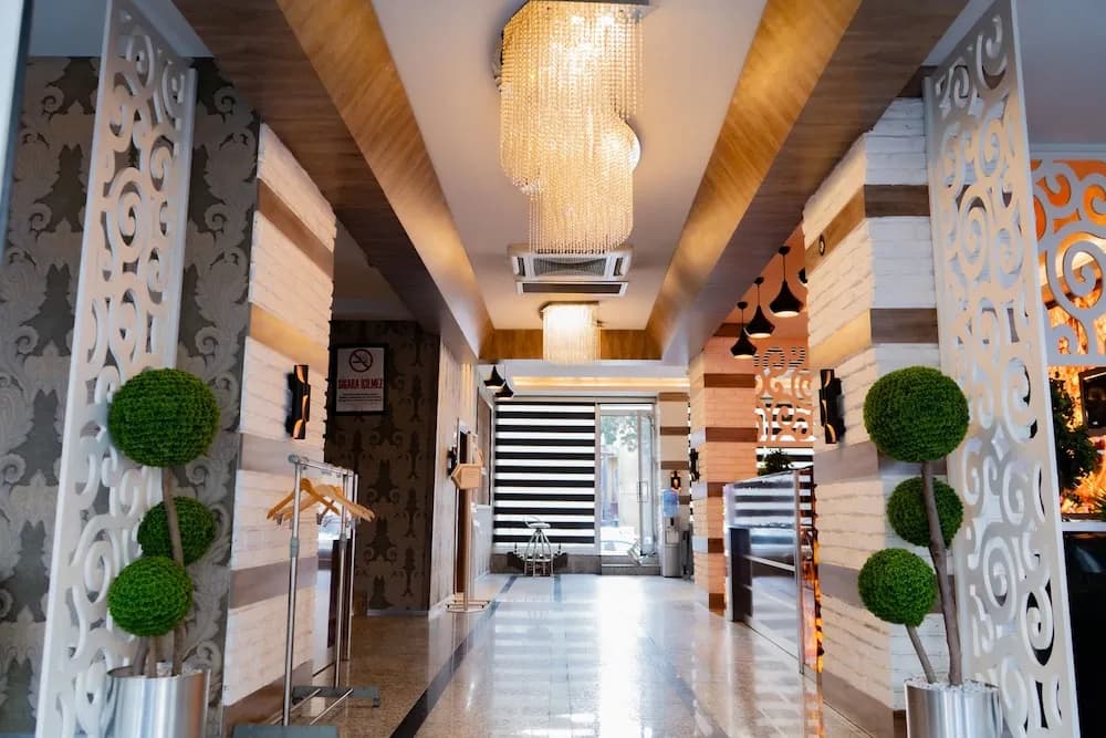 La Casa Hotel