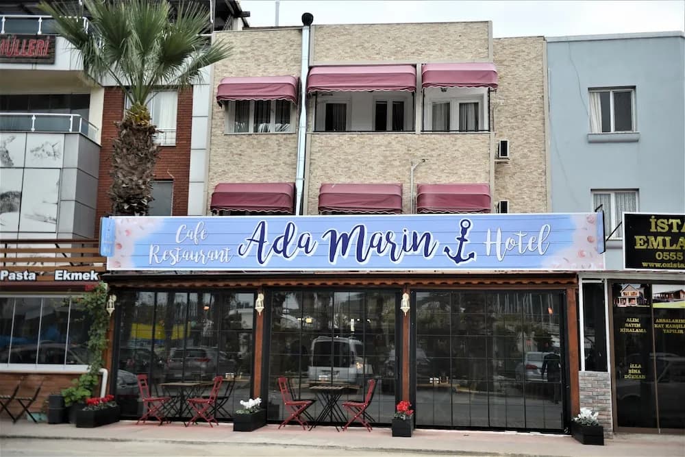Ada Marin Hotel