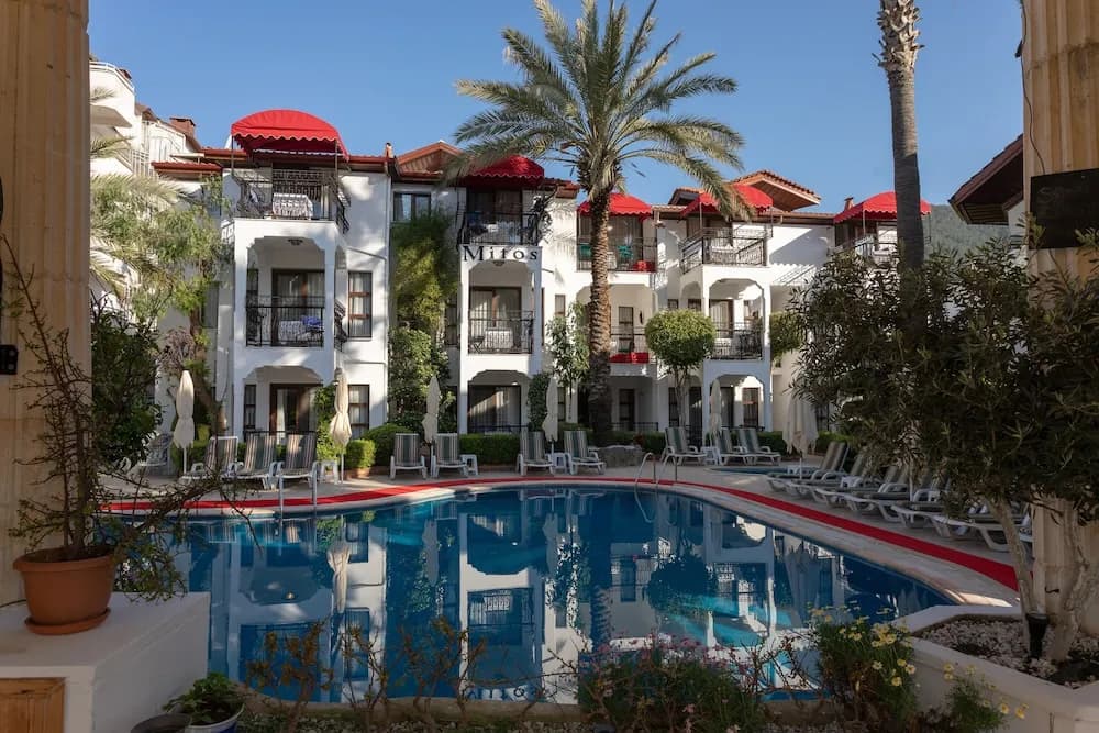 Mitos Apartments